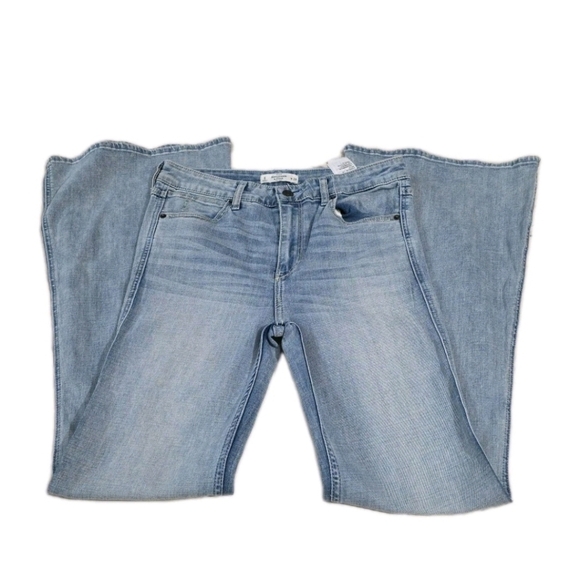 Ambercrombie & Fitch Ultra Flare Sz 6R Waist 28 - Picture 8 of 14